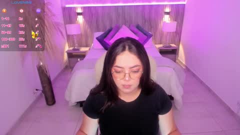 Emmy Walker online show from October 20, 10:59 am