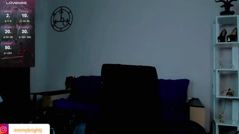 Emmy Bright     50  online show from January 30, 3:11 am