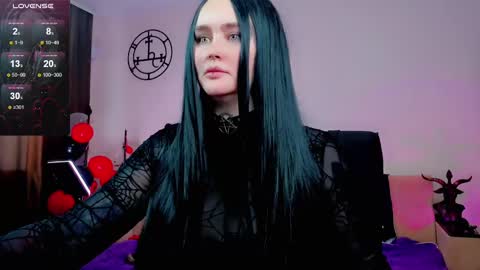 Emmy Bright     50  online show from March 1, 4:26 am