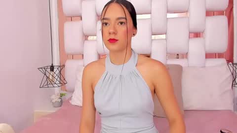 Snapshot of emmycruzz chatting on October 23, 7:12 pm emmy online show from October 23, 7:12 pm