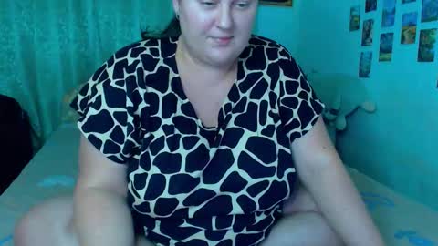 Snapshot of emmyxotty chatting on December 22, 4:15 pm Emmy online show from December 22, 4:15 pm