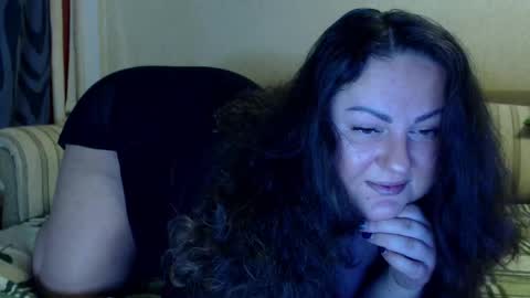 Snapshot of emmyxotty chatting on February 13, 4:41 am Emmy online show from February 13, 4:41 am