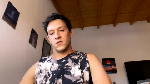 EMO online show from December 15, 6:23 pm