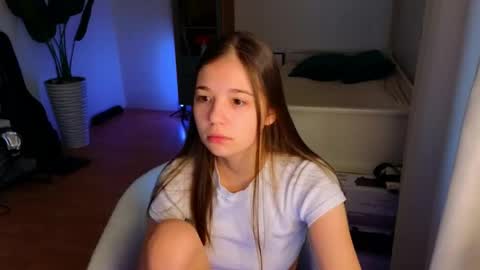 Snapshot of emory_john chatting on April 27, 7:17 am Emory John online show from April 27, 7:17 am