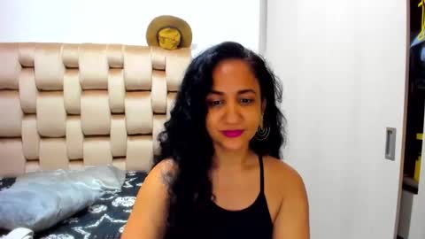 emperatriztapia online show from April 17, 1:08 am