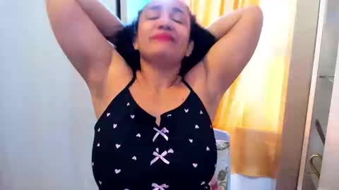 Snapshot of emperatriztapia chatting on May 7, 2:44 pm emperatriztapia online show from May 7, 2:44 pm