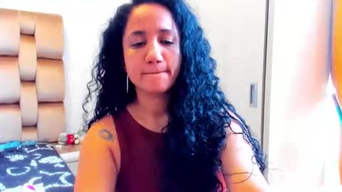 Snapshot of emperatriztapia chatting on June 2, 7:16 pm emperatriztapia online show from June 2, 7:16 pm