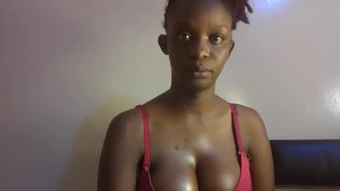 empress_emma online show from May 1, 4:00 pm