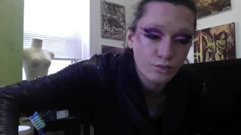 Snapshot of empusalamia chatting on January 22, 8:49 pm empusalamia online show from January 22, 8:49 pm