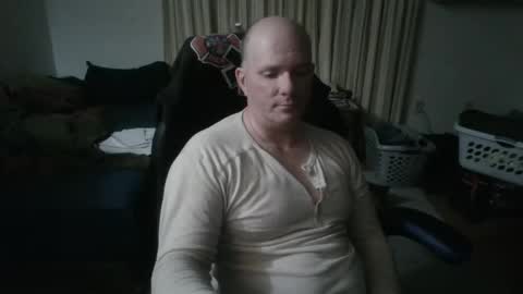 Snapshot of emsguy1 chatting on December 3, 6:15 am Matt online show from December 3, 6:15 am