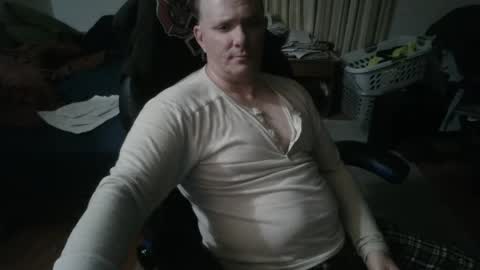 Snapshot of emsguy1 chatting on December 12, 7:30 am Matt online show from December 12, 7:30 am