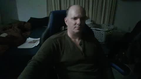 Snapshot of emsguy1 chatting on December 29, 4:59 am Matt online show from December 29, 4:59 am