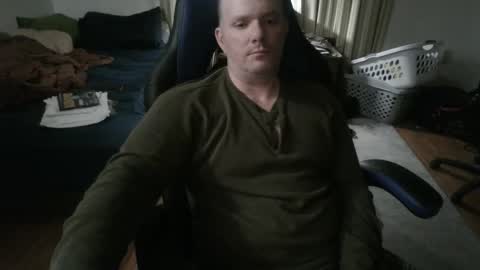 Snapshot of emsguy1 chatting on January 21, 5:05 am Matt online show from January 21, 5:05 am