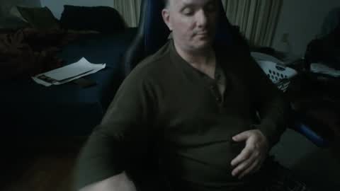 Snapshot of emsguy1 chatting on February 6, 5:03 am Matt online show from February 6, 5:03 am