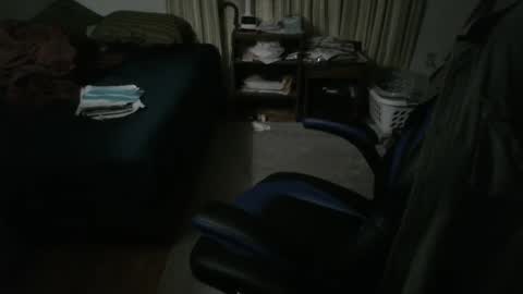 Snapshot of emsguy1 chatting on February 24, 4:38 am Matt online show from February 24, 4:38 am