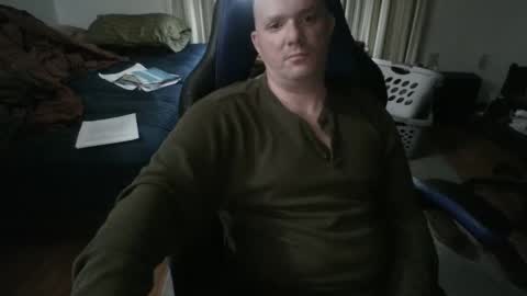 Snapshot of emsguy1 chatting on February 27, 7:01 am Matt online show from February 27, 7:01 am