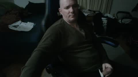 Snapshot of emsguy1 chatting on March 1, 6:35 am Matt online show from March 1, 6:35 am