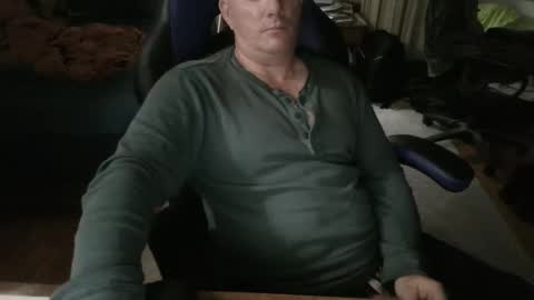 Snapshot of emsguy1 chatting on September 30, 3:22 am Matt online show from September 30, 3:22 am