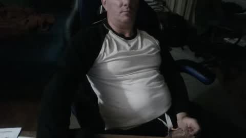 Snapshot of emsguy1 chatting on October 1, 4:07 am Matt online show from October 1, 4:07 am