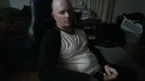 Snapshot of emsguy1 chatting on November 7, 4:23 am Matt online show from November 7, 4:23 am