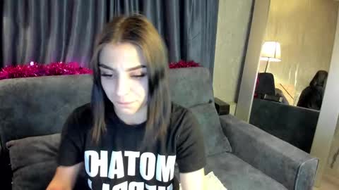 emy__angel online show from December 16, 11:33 am