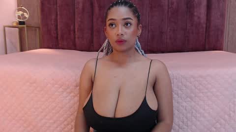 Snapshot of emy_leon chatting on January 31, 7:51 pm Emy online show from January 31, 7:51 pm