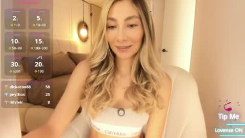 emyconneer online show from June 13, 5:55 pm