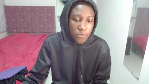 emyfuckpussy online show from October 21, 12:17 pm