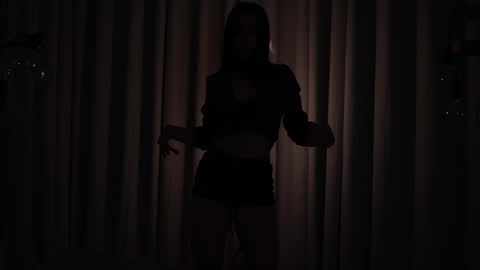 Eimi3 online show from November 24, 6:40 pm