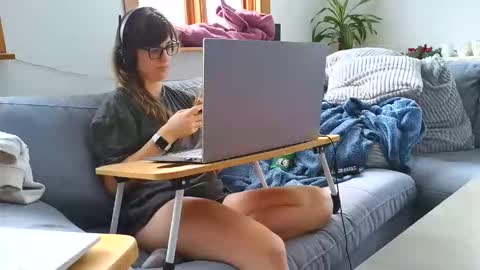 emyxxl online show from January 19, 2:32 pm