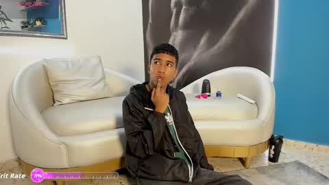 Snapshot of ender_h0t chatting on November 15, 1:51 pm Ender online show from November 15, 1:51 pm