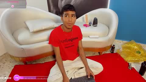 Snapshot of ender_h0t chatting on December 4, 10:51 pm Ender online show from December 4, 10:51 pm