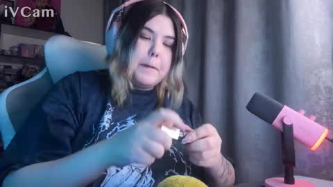 endless_voice_ online show from November 26, 1:45 pm