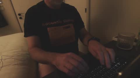 Snapshot of energybra chatting on March 2, 12:42 am uk online show from March 2, 12:42 am