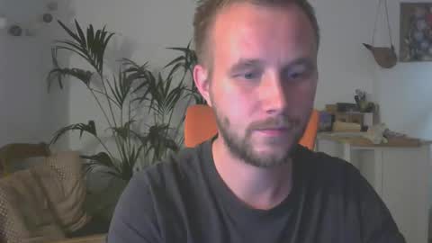 3from Desire online show from September 12, 7:58 pm