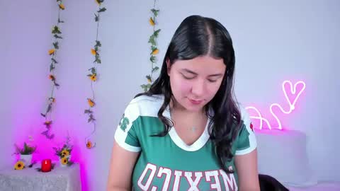Snapshot of engelstonee chatting on June 7, 12:42 pm online show from June 7, 12:42 pm