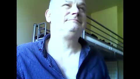 englishguysurrey online show from April 29, 9:57 am