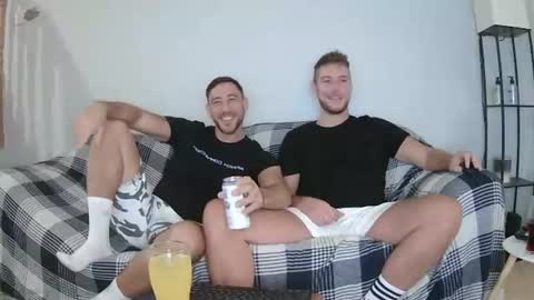 Snapshot of englishladxxx chatting on July 18, 4:11 pm Englishladxxx online show from July 18, 4:11 pm