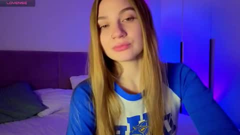 Snapshot of enjoyeverymoment_ chatting on October 11, 4:16 pm enjoyeverymoment_ online show from October 11, 4:16 pm