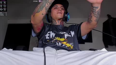 enjoymycock99 online show from December 19, 9:28 pm