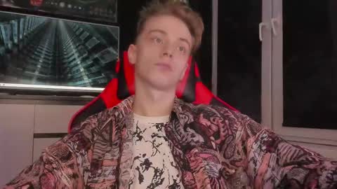 Enker online show from October 24, 2:08 am