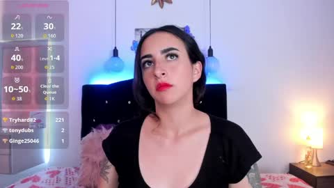 Snapshot of enola_holmess chatting on May 28, 5:32 pm Enola online show from May 28, 5:32 pm
