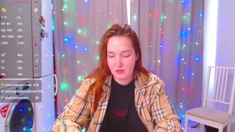 Snapshot of enorolve chatting on December 26, 11:32 am Horny Mary online show from December 26, 11:32 am