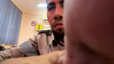 Snapshot of enriquegc197 chatting on November 6, 3:02 pm Enriquegc197 online show from November 6, 3:02 pm