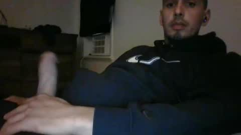 Snapshot of envyme2121 chatting on March 16, 8:51 am envyme2121 online show from March 16, 8:51 am