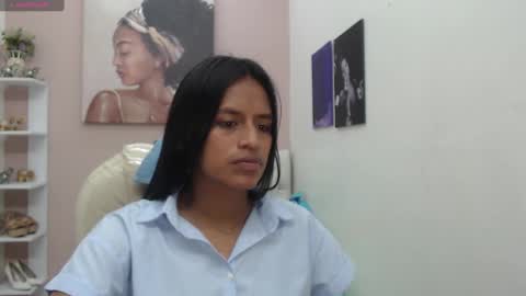 Snapshot of enyelin chatting on September 15, 10:32 pm Enyenlina online show from September 15, 10:32 pm