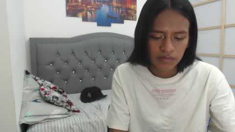 Snapshot of enyelin chatting on October 5, 12:25 pm Enyenlina online show from October 5, 12:25 pm