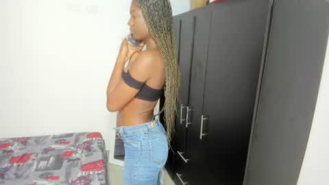 Snapshot of enyelsalas2 chatting on November 3, 7:04 pm Angela online show from November 3, 7:04 pm