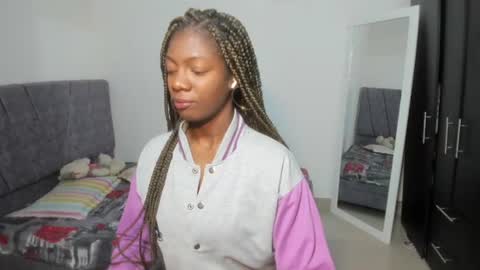 Snapshot of enyelsalas2 chatting on November 21, 3:00 pm Angela online show from November 21, 3:00 pm