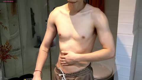 enzo_steel online show from April 26, 9:34 pm